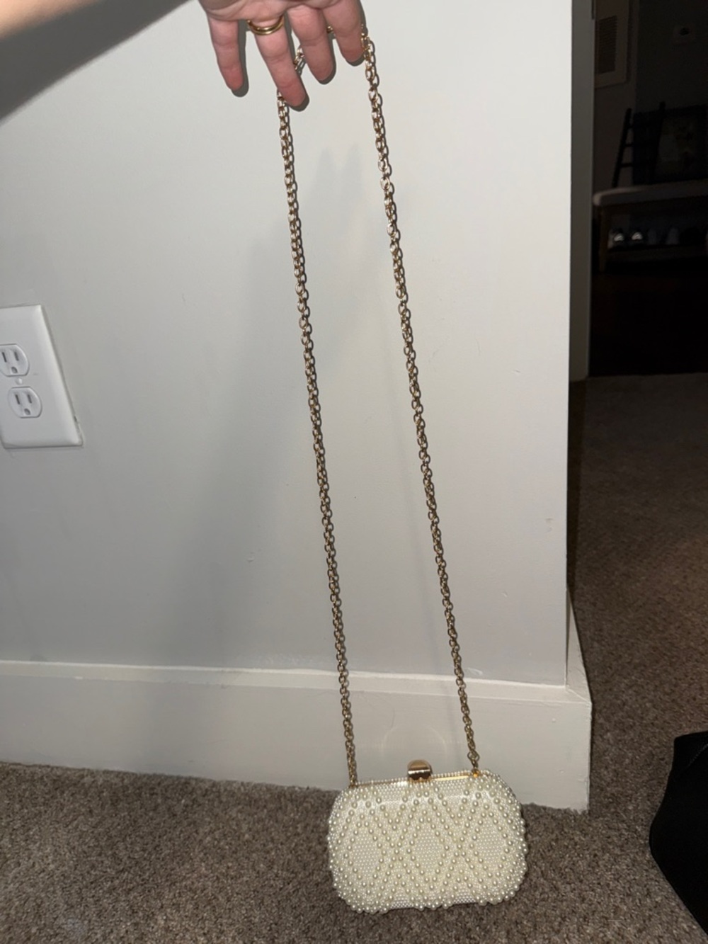 Pearl-Embellished White Evening Clutch with Detachable Gold Chain Strap